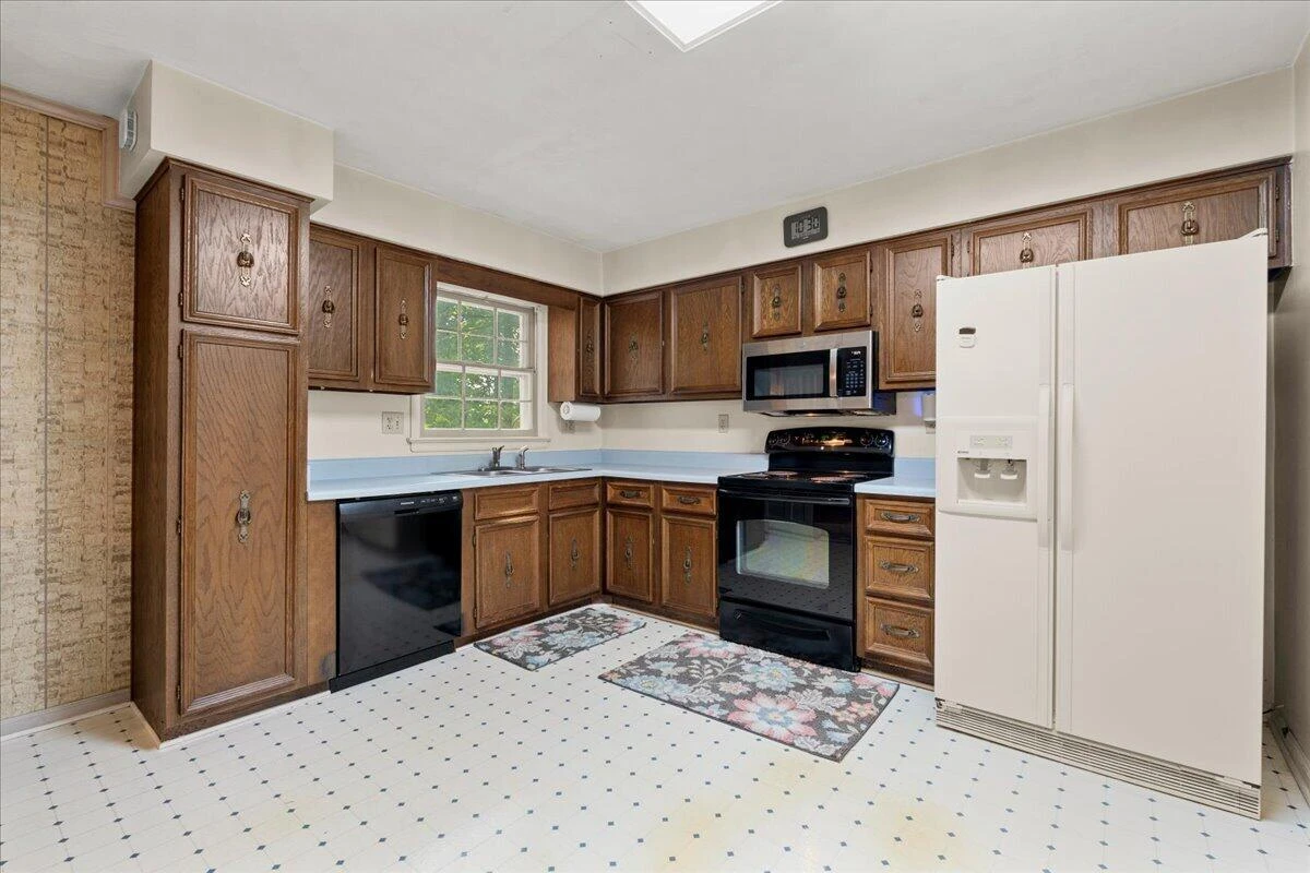 36 Cedarbrook LN - Photo 7