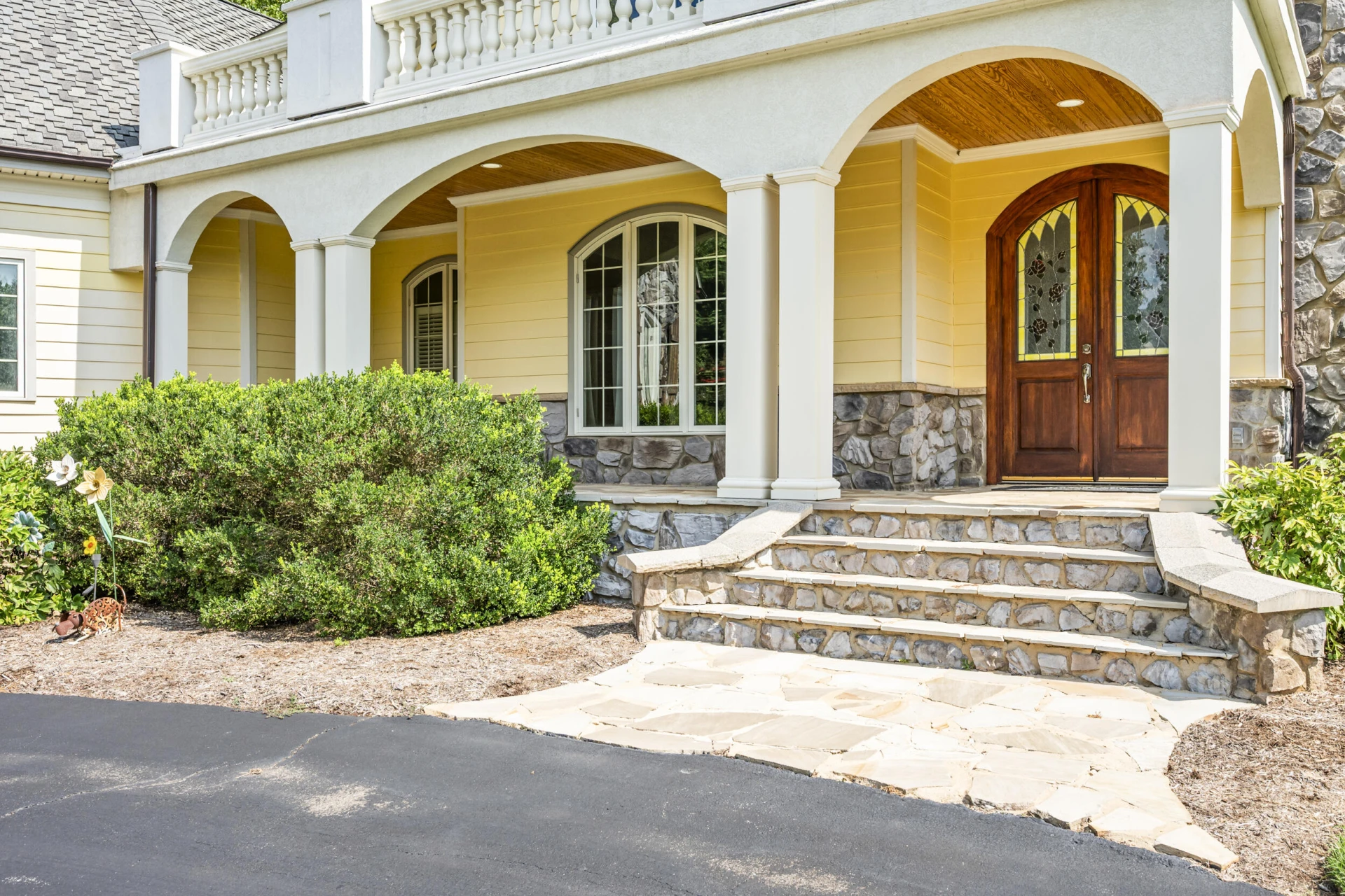 144 Beacon Hill PL - Photo 4