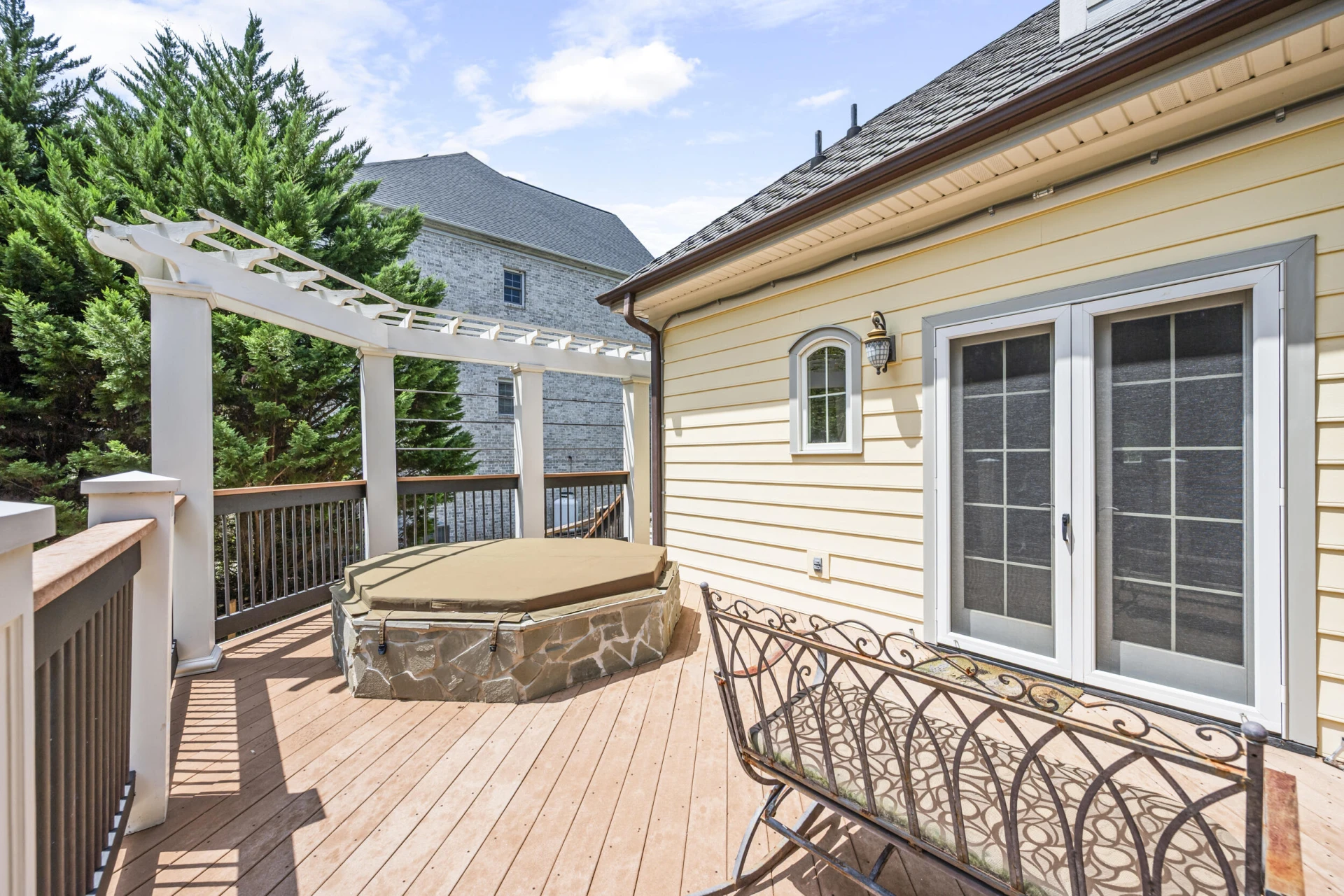 144 Beacon Hill PL - Photo 21