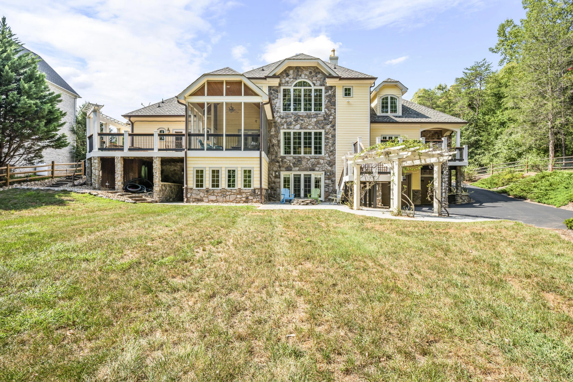 144 Beacon Hill PL - Photo 87