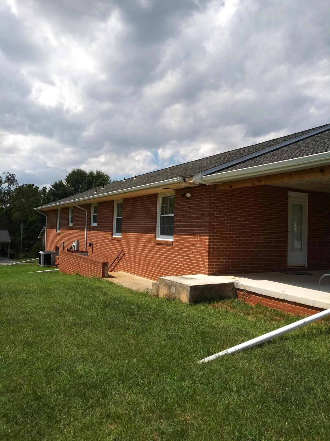 504 Bryan DR - Photo 3