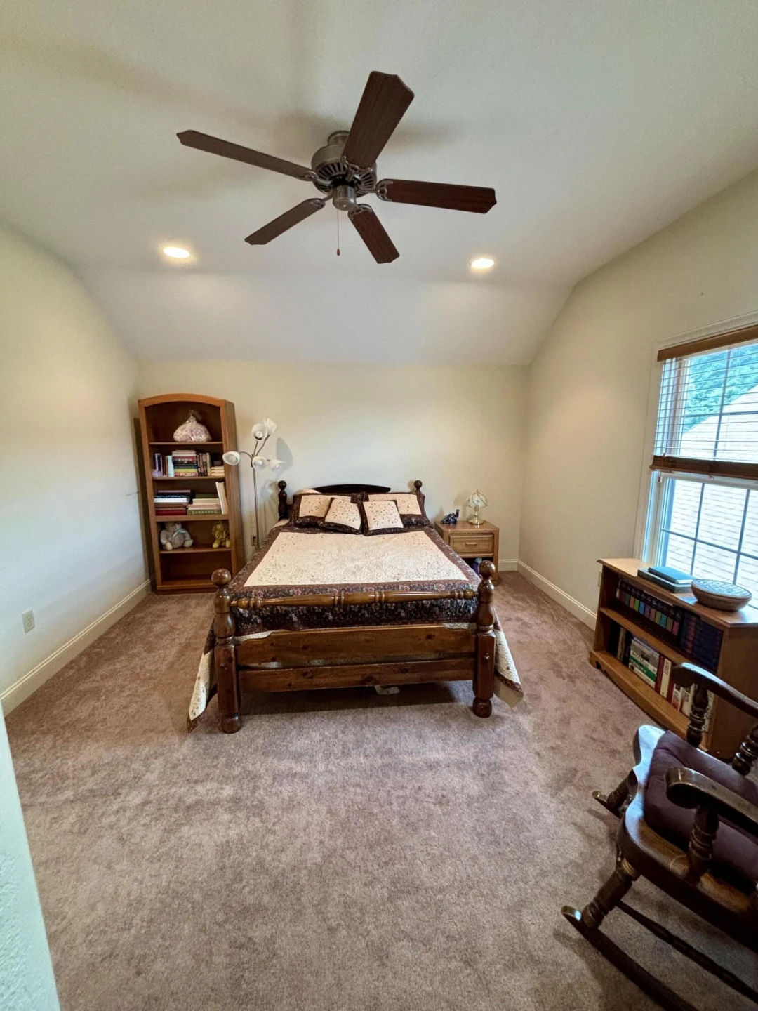 105 Alexa LN - Photo 40