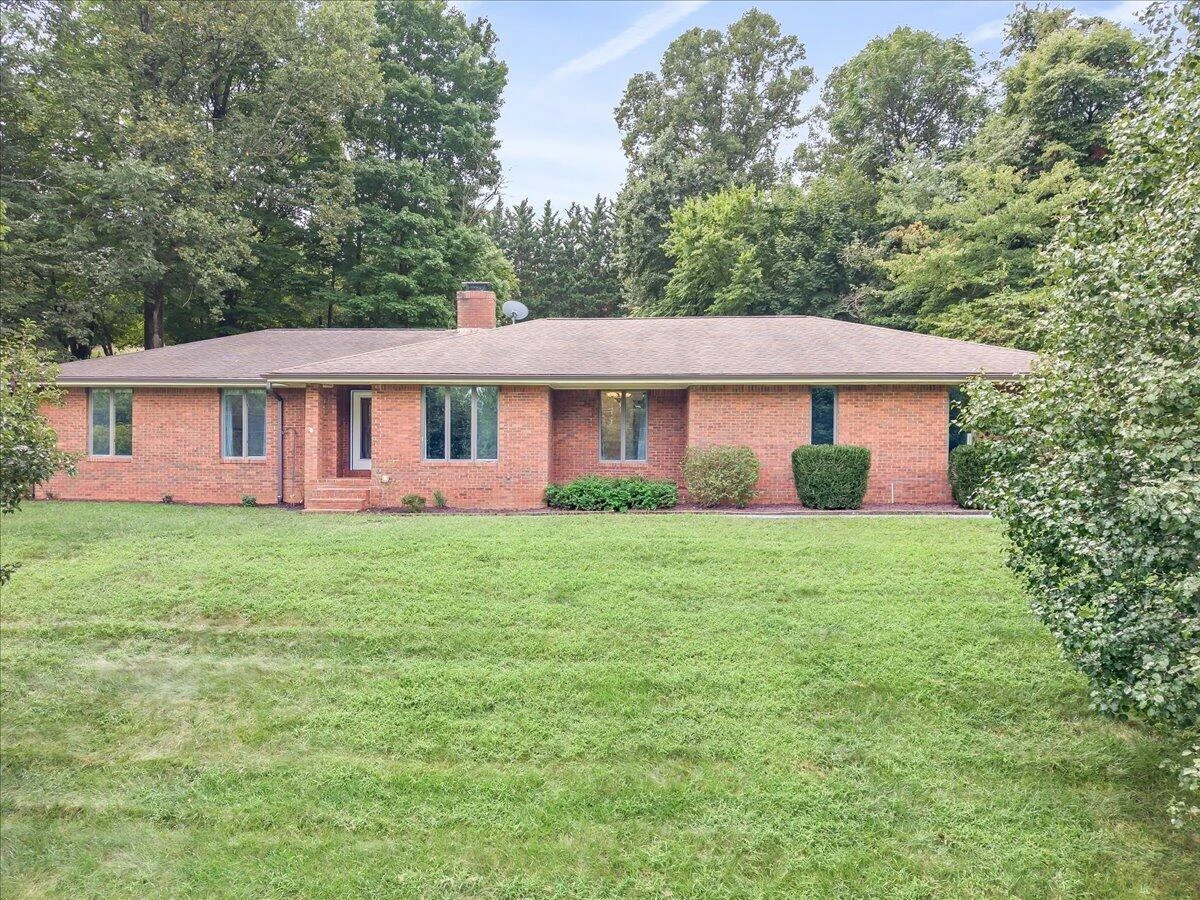 2315 Ridge RD