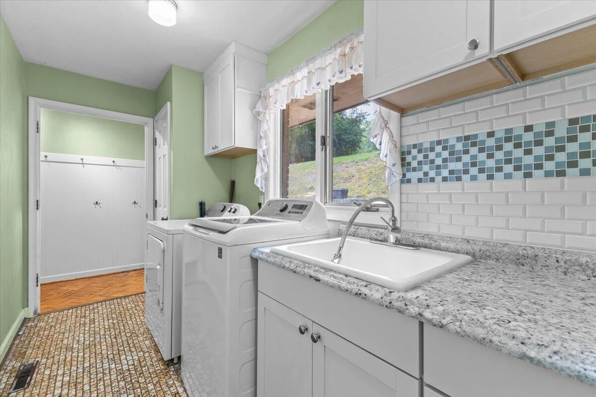 2315 Ridge RD - Photo 25
