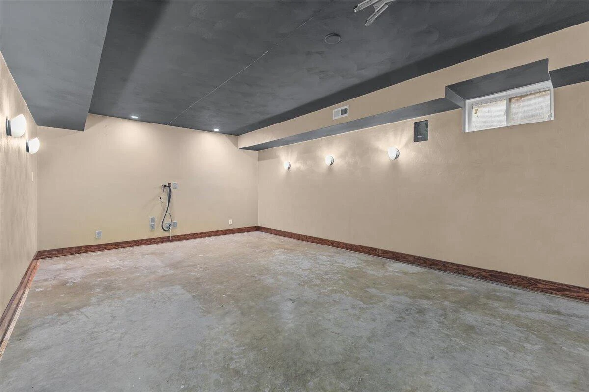 2315 Ridge RD - Photo 57