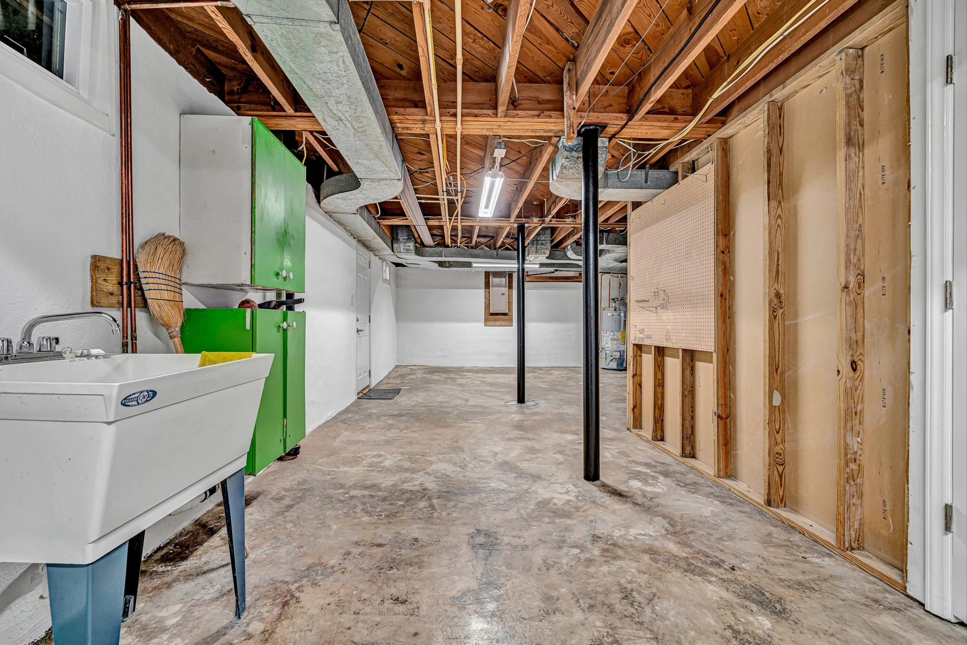 2420 Fairway DR SW - Photo 31