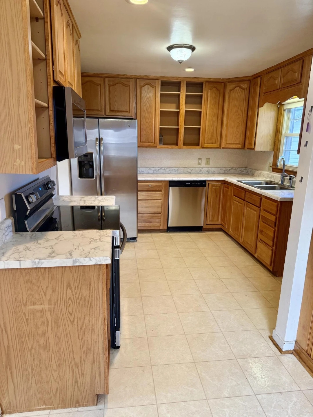 2110 Ellison AVE - Photo 10