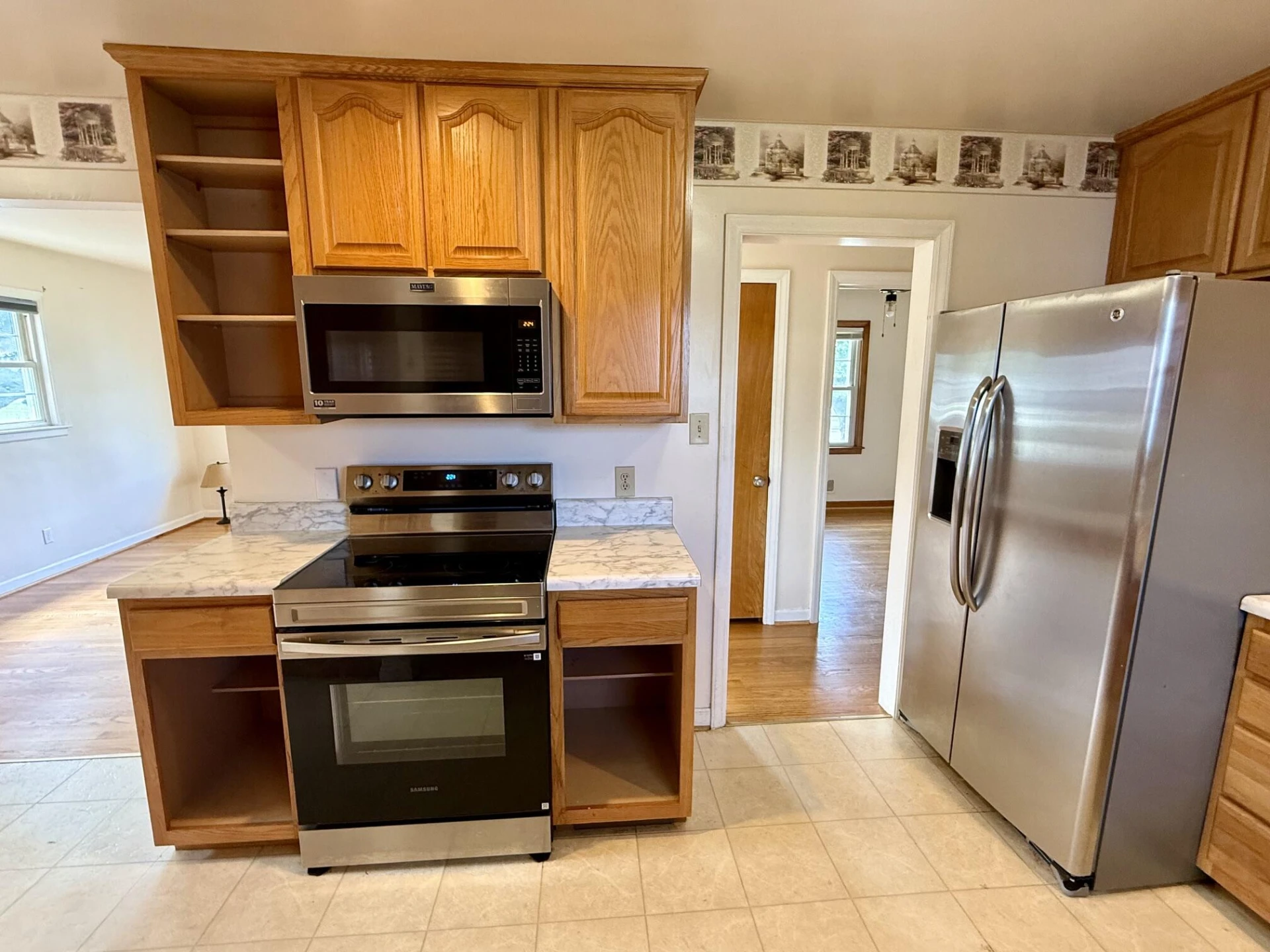 2110 Ellison AVE - Photo 12