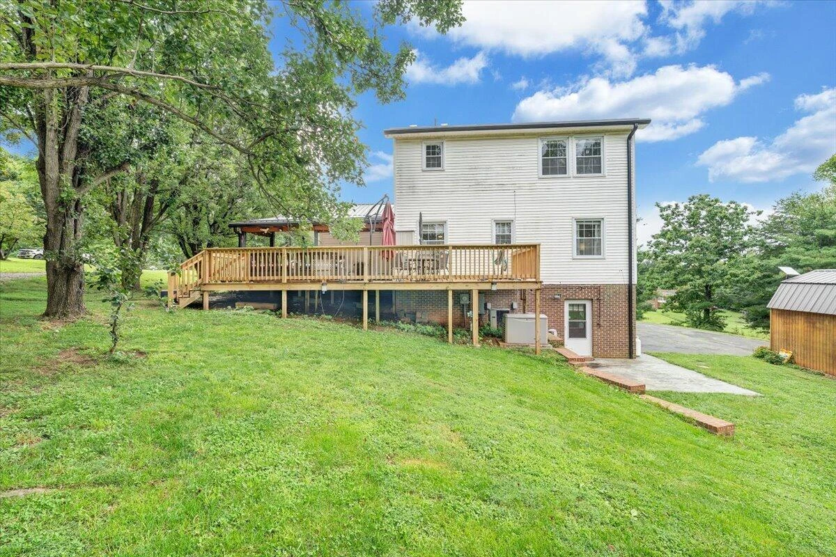 281 Cherokee Hills RD - Photo 36