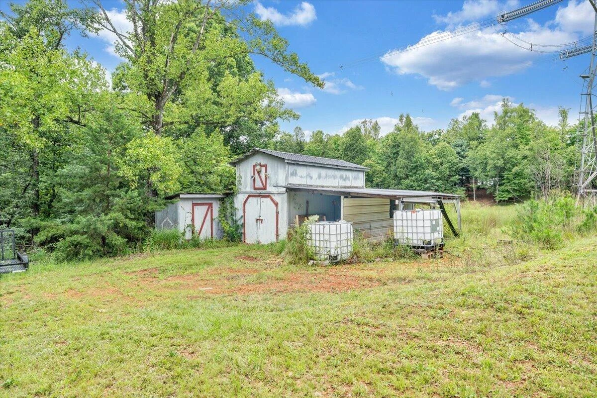 281 Cherokee Hills RD - Photo 56