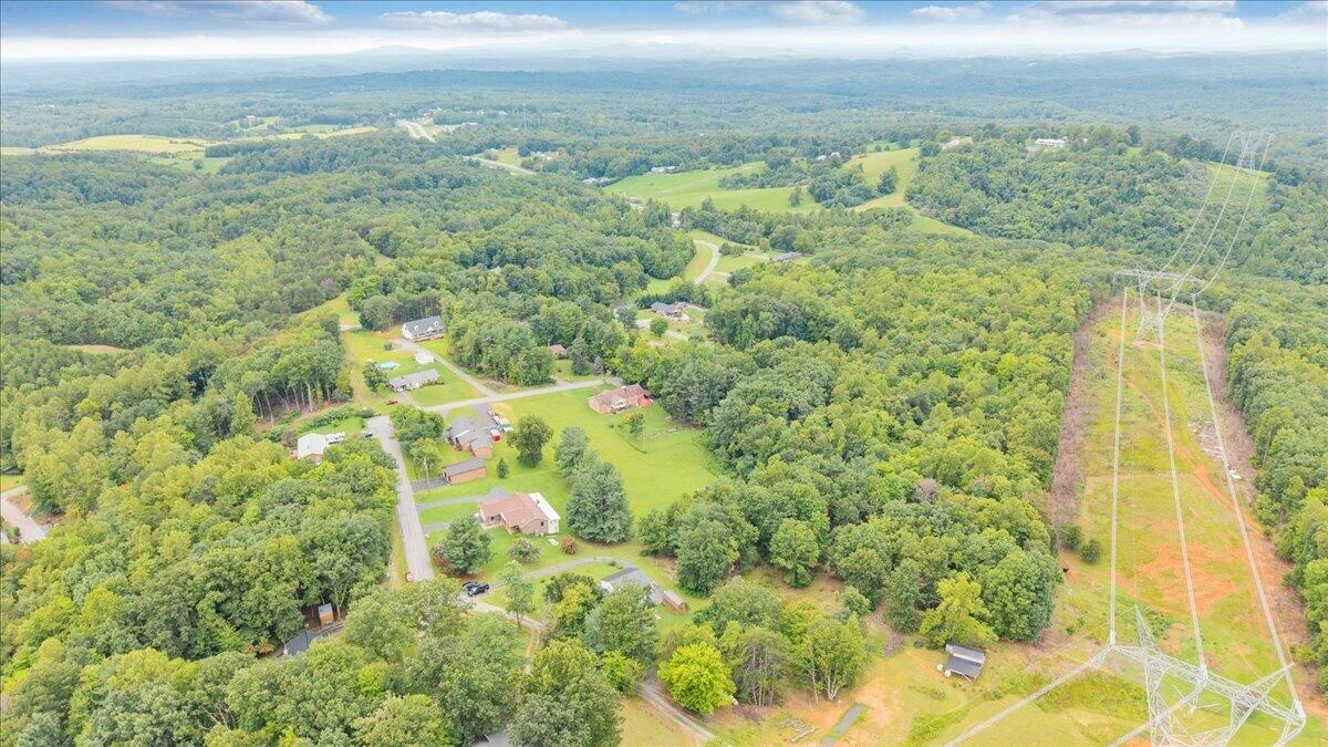 281 Cherokee Hills RD - Photo 68