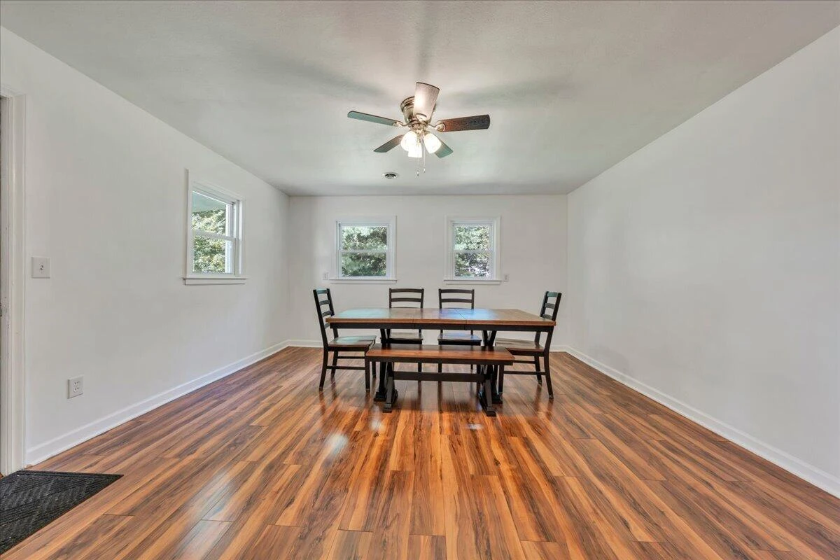 3452 Oaklawn AVE NW - Photo 9