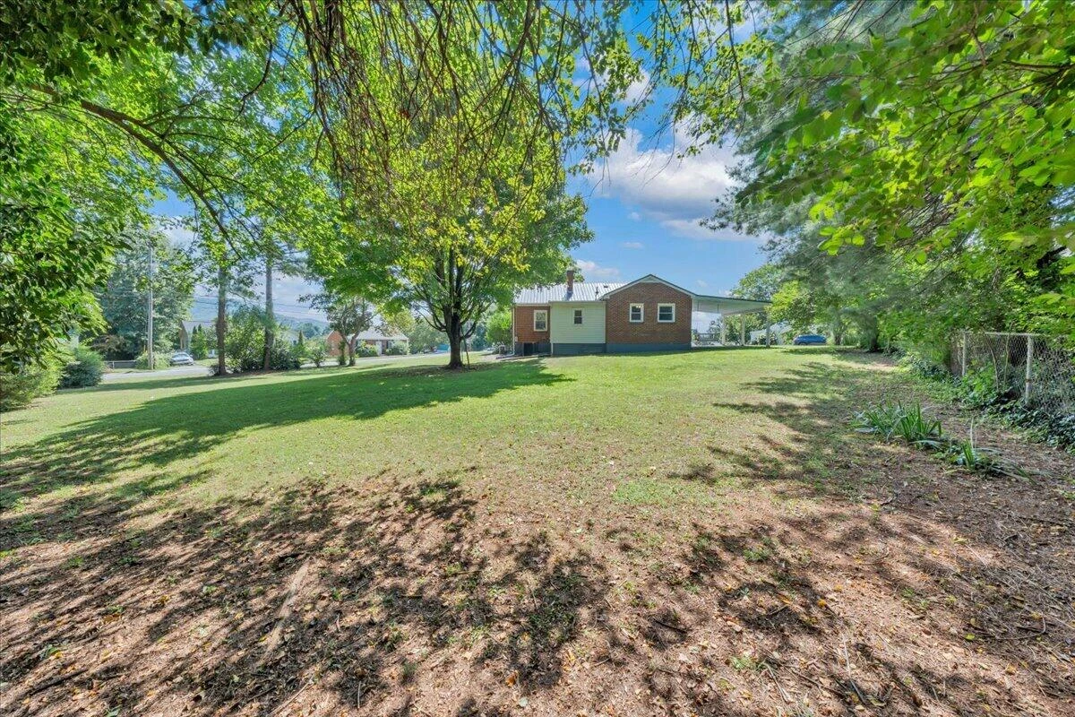3452 Oaklawn AVE NW - Photo 24