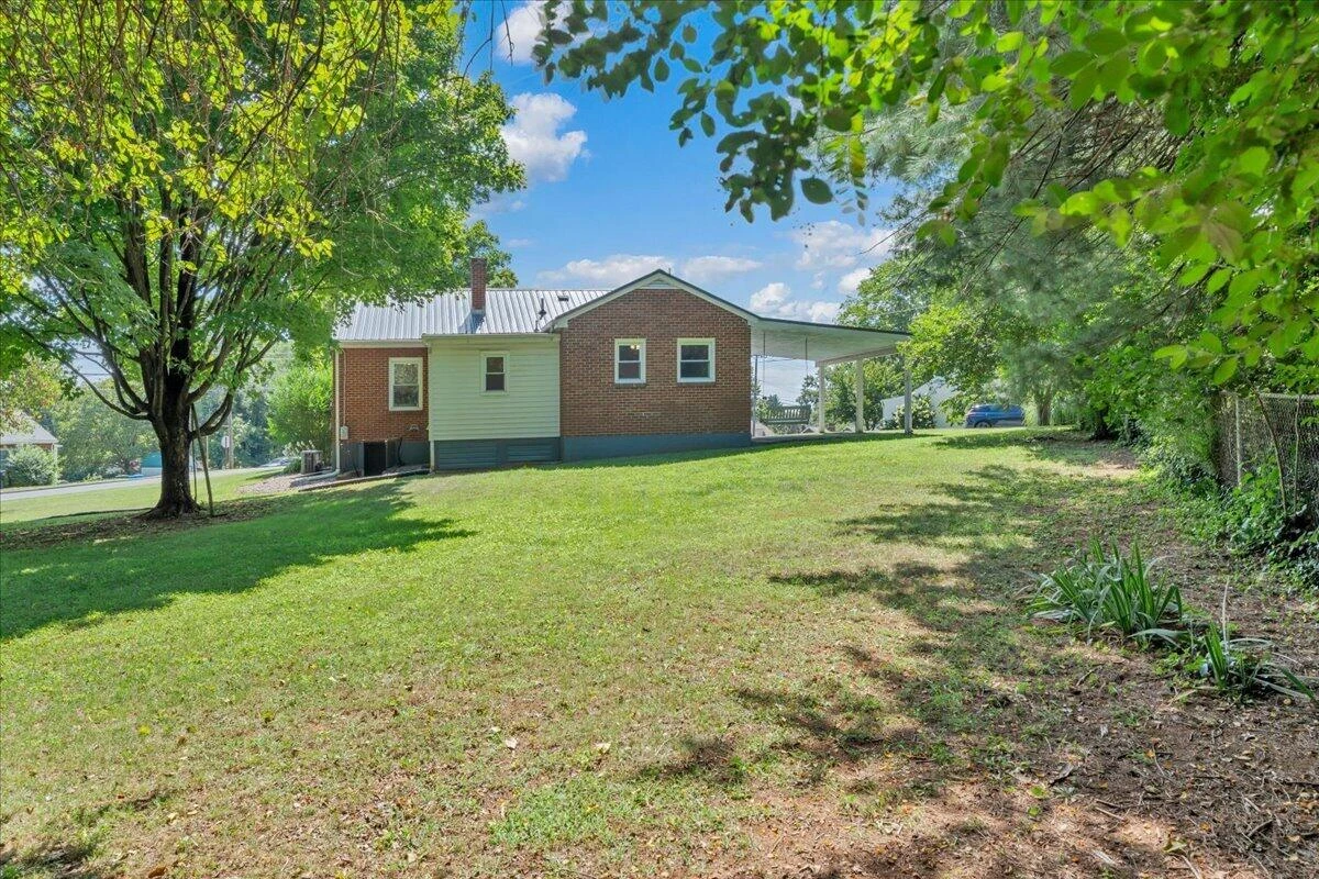 3452 Oaklawn AVE NW - Photo 25