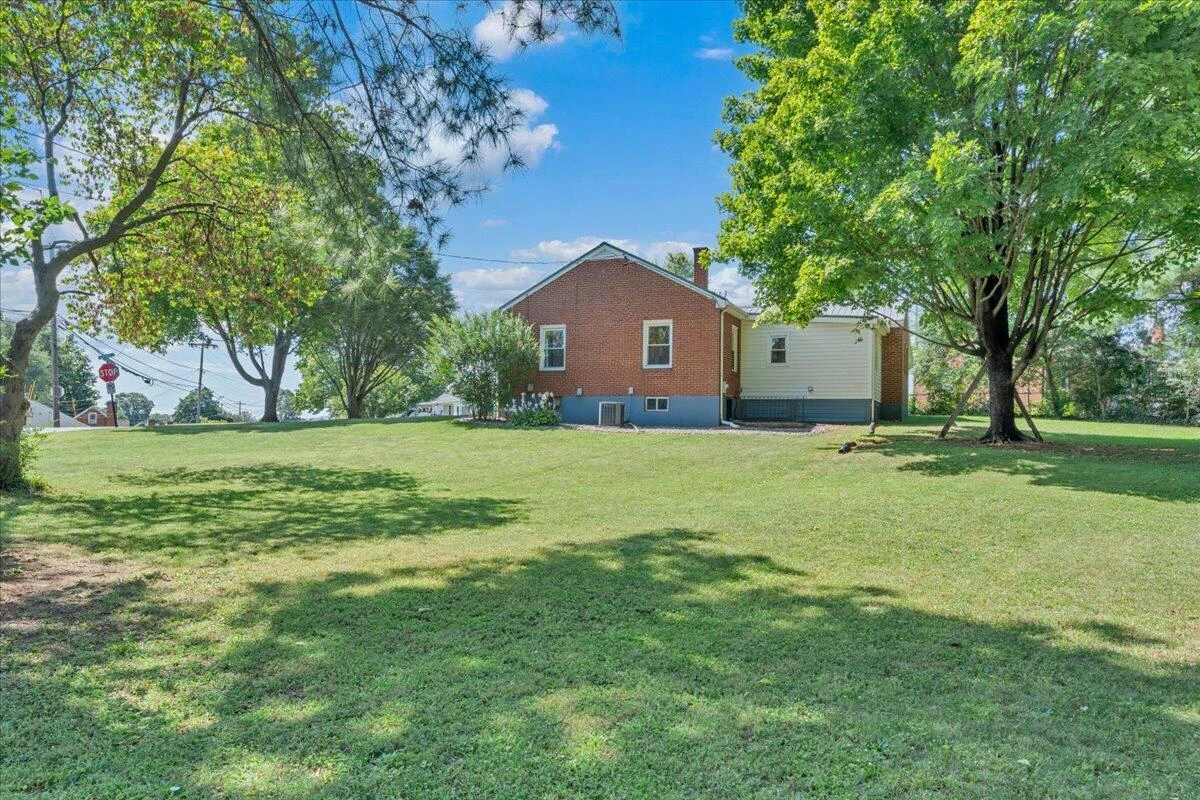 3452 Oaklawn AVE NW - Photo 27