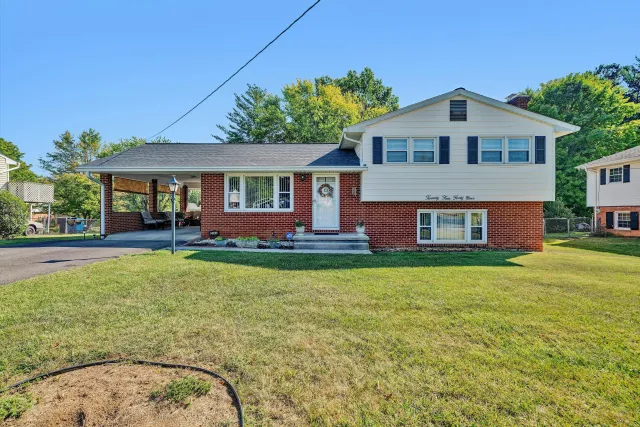2449 Kingston RD NW