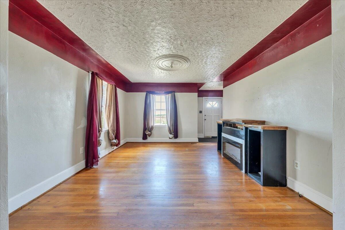 8357 Snow Creek RD - Photo 9