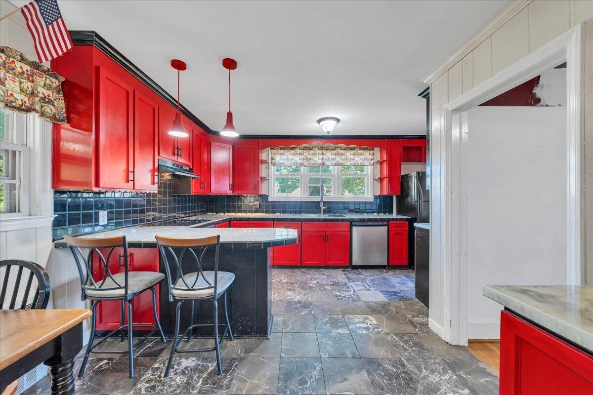 8357 Snow Creek RD - Photo 16