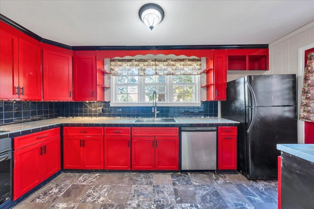8357 Snow Creek RD - Photo 17