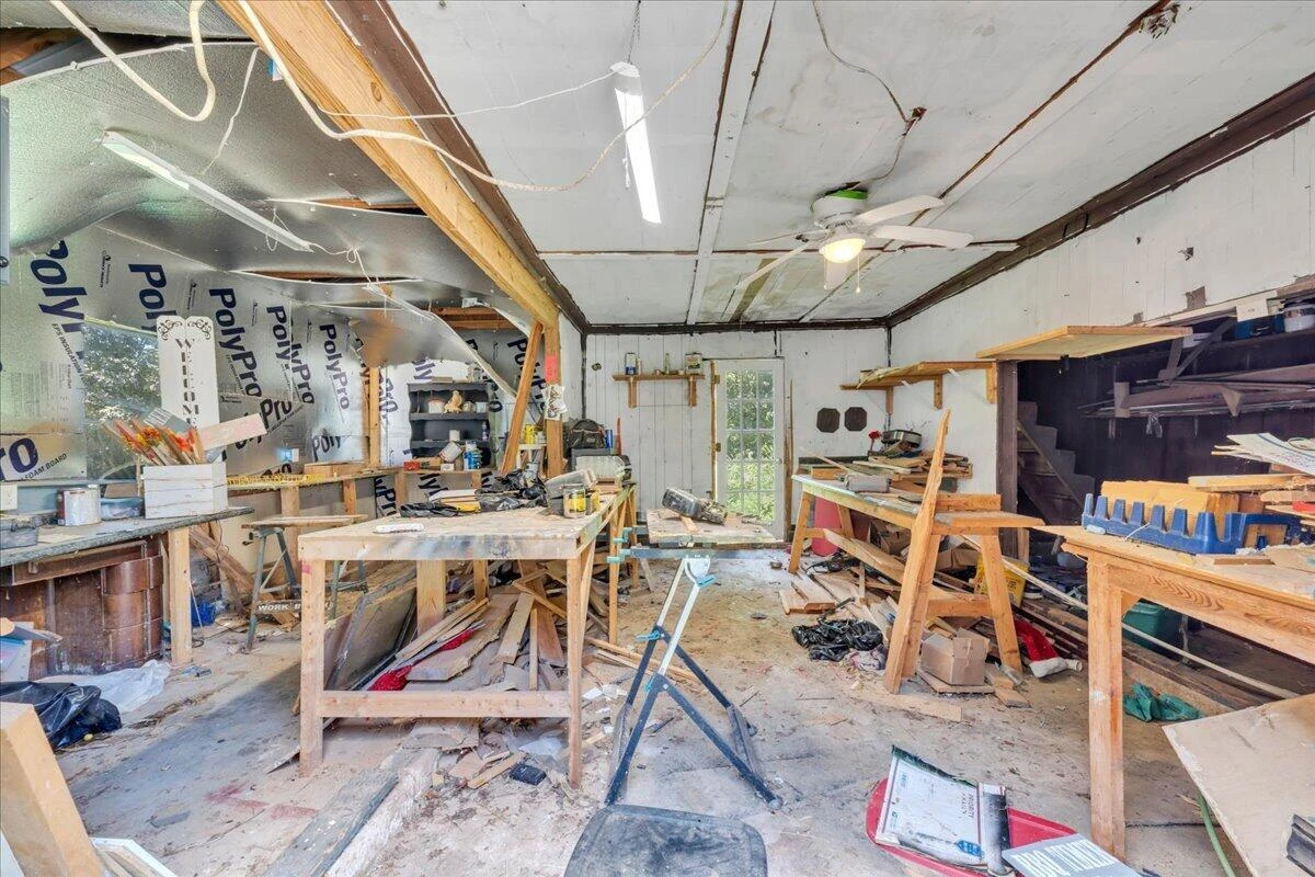 8357 Snow Creek RD - Photo 37