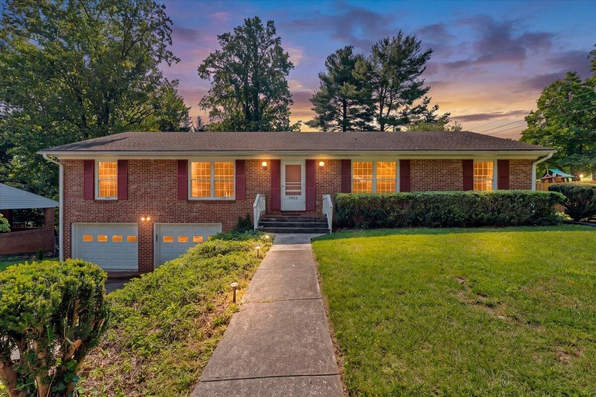 5460 Stoneybrook DR - Photo 2