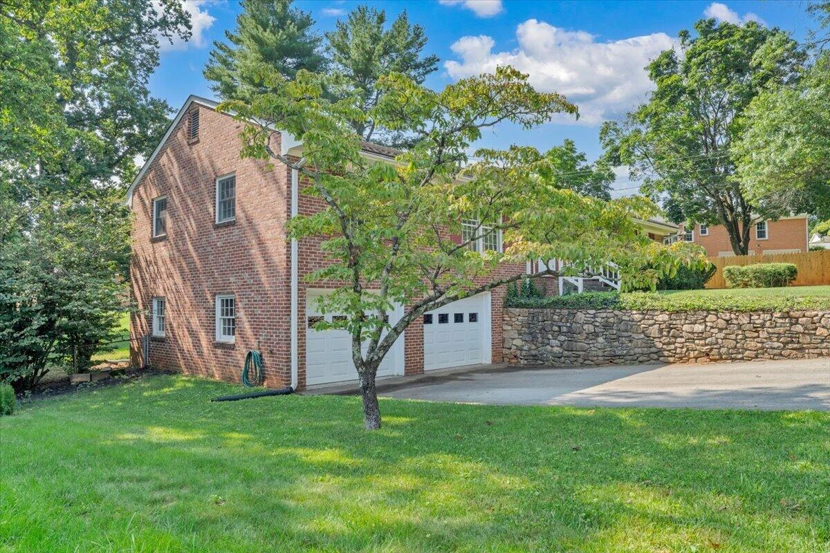 5460 Stoneybrook DR - Photo 7