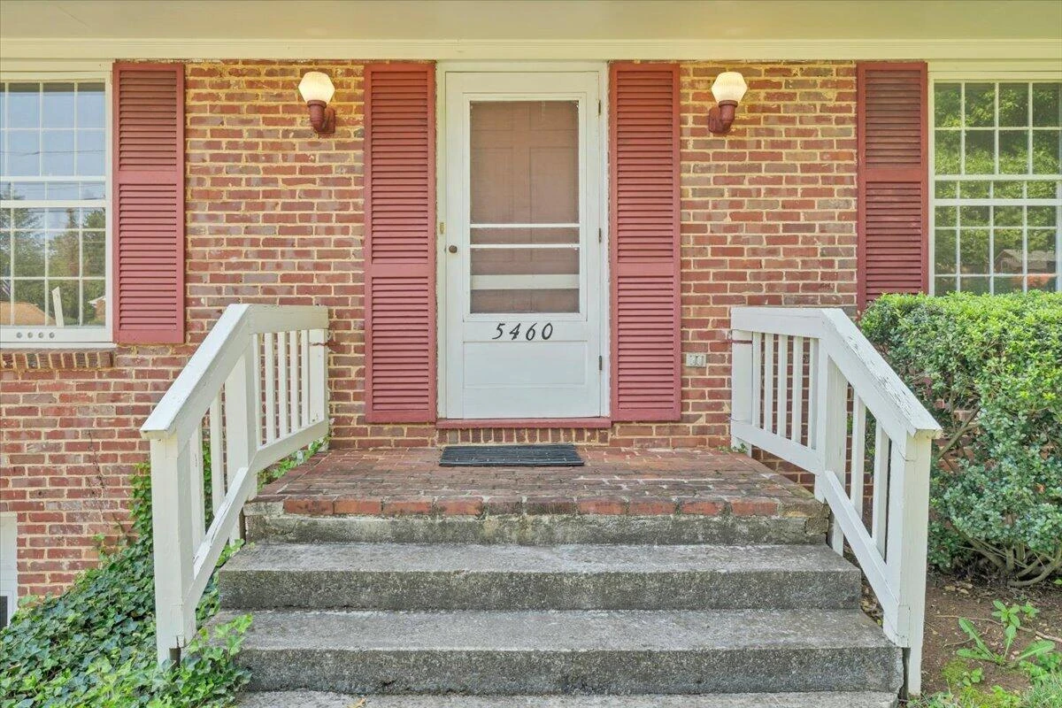 5460 Stoneybrook DR - Photo 13