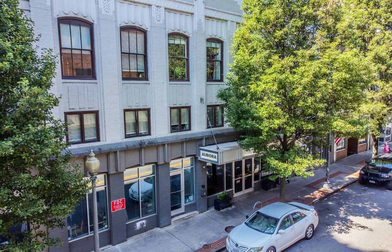 110 Campbell AVE SW