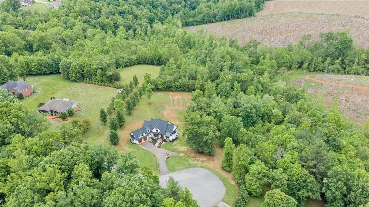 479 Constitution BLVD - Photo 2