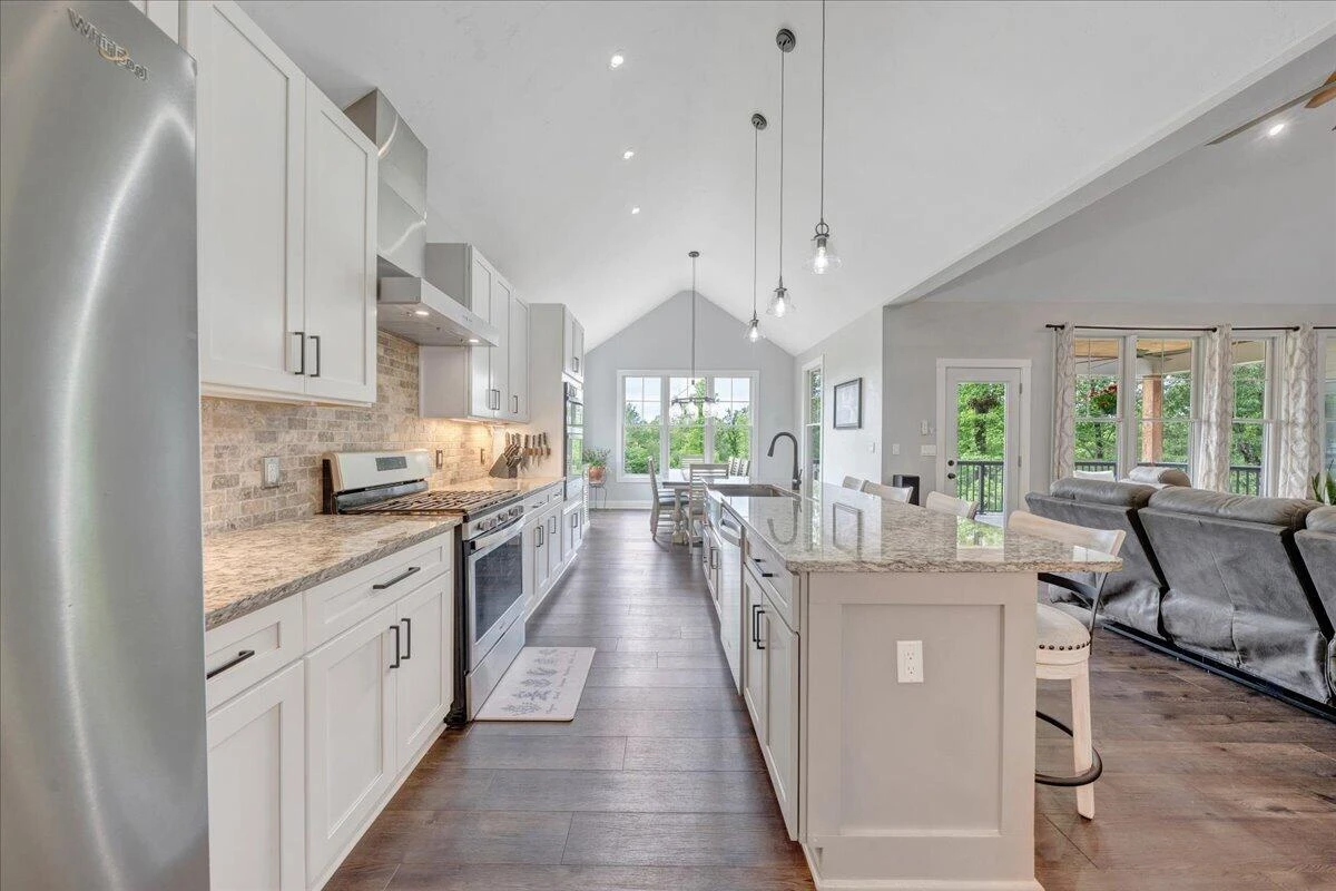 479 Constitution BLVD - Photo 9