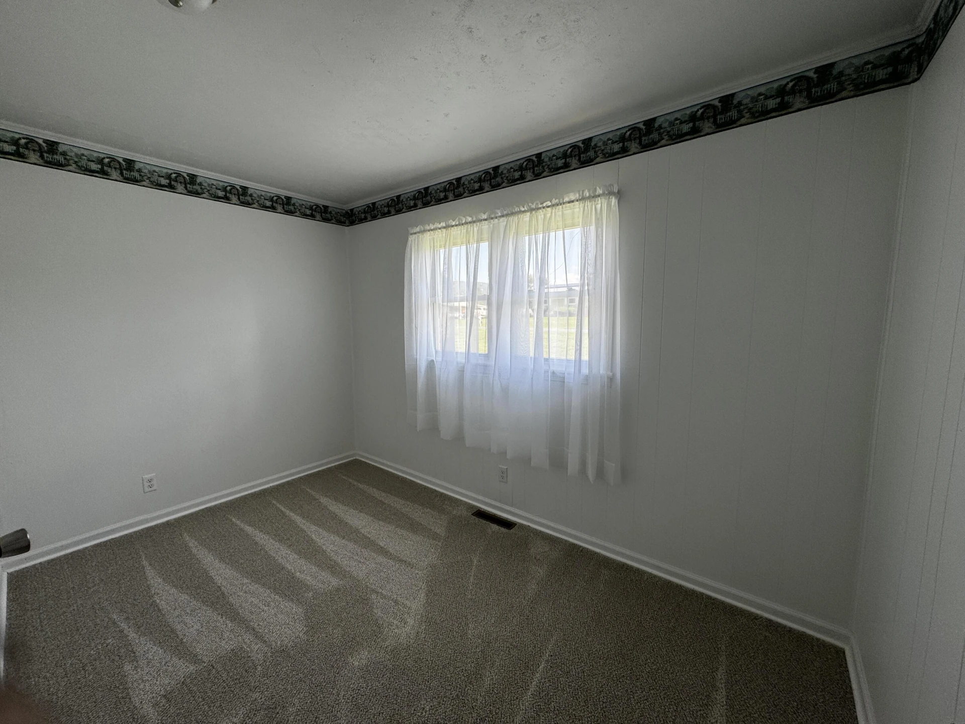 1122 Anderson ST - Photo 5