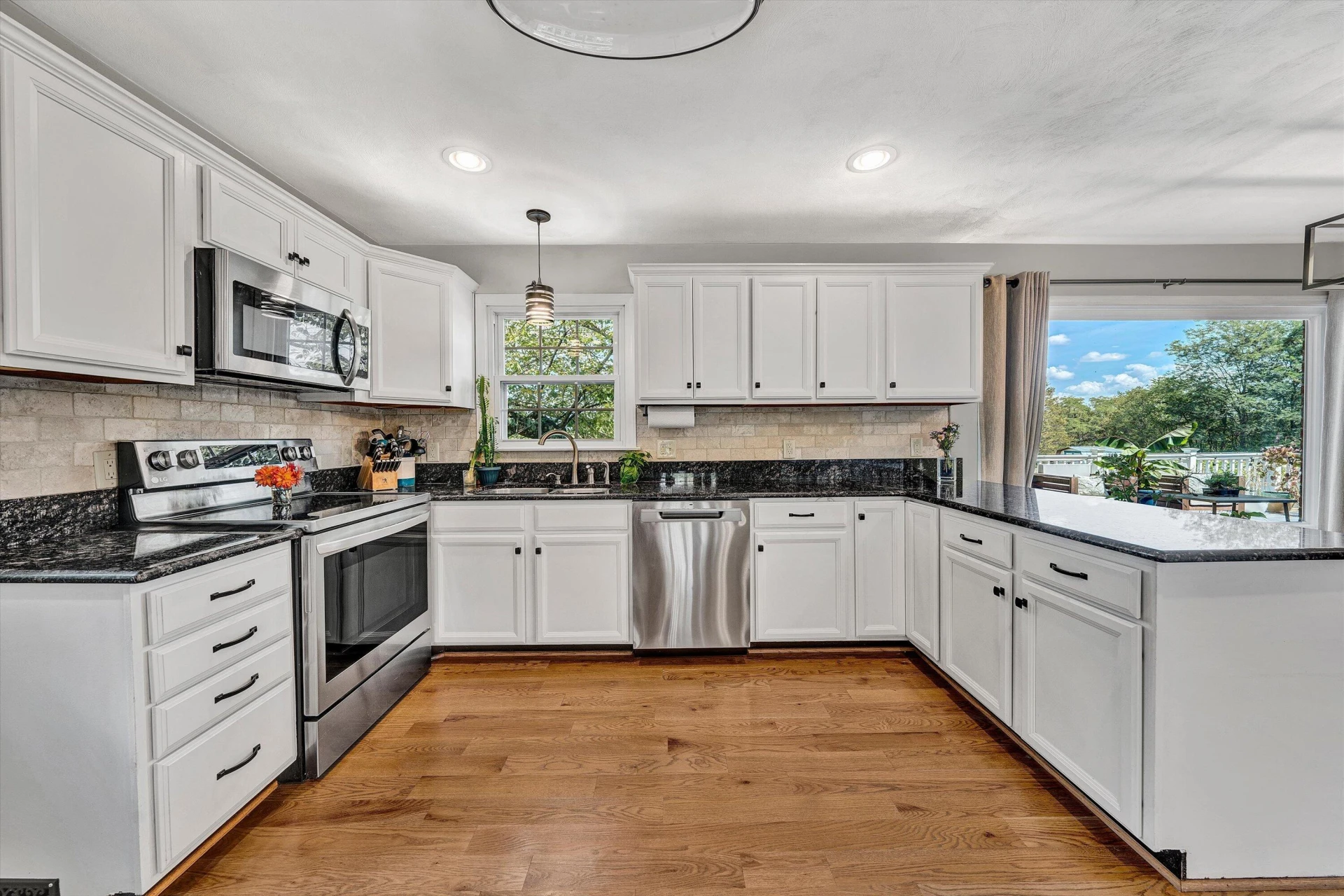 65 Hill DR - Photo 15
