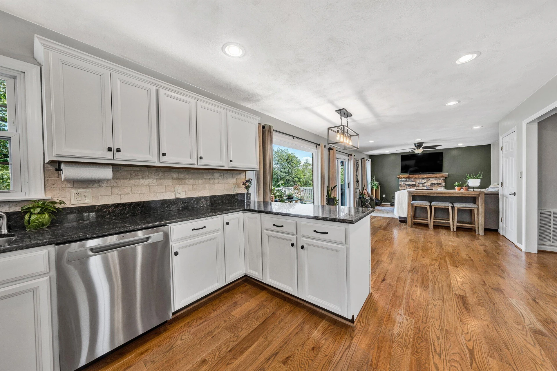 65 Hill DR - Photo 16