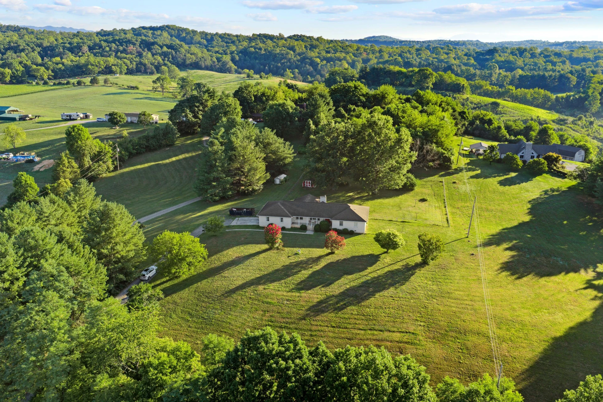 2812 Catawba RD - Photo 2