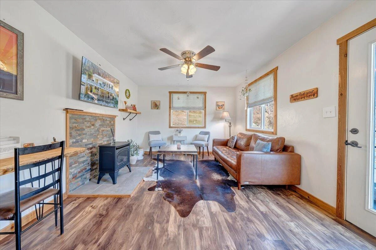 351 Meadow Branch RD - Photo 2