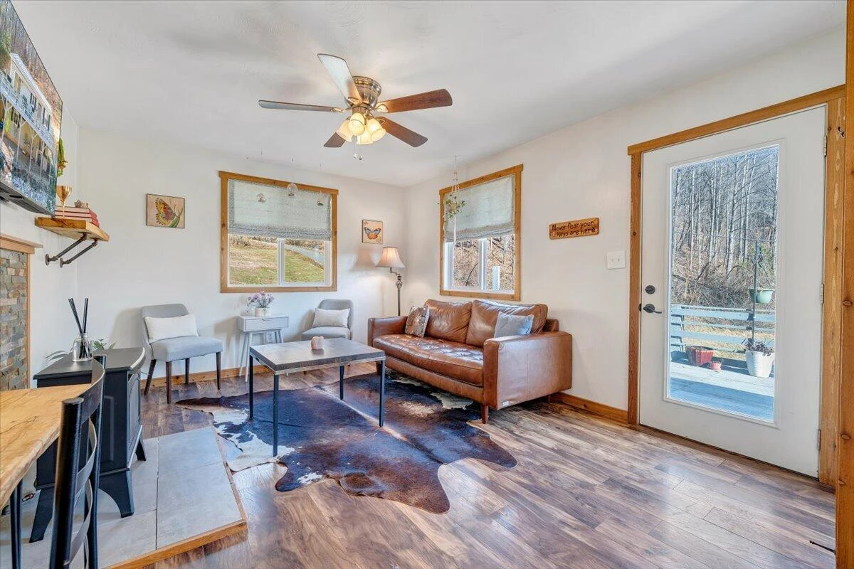 351 Meadow Branch RD - Photo 3