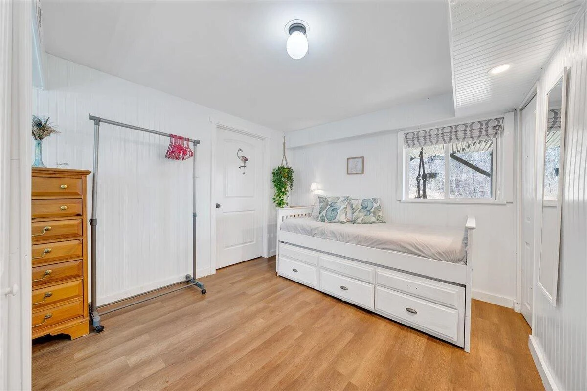351 Meadow Branch RD - Photo 16