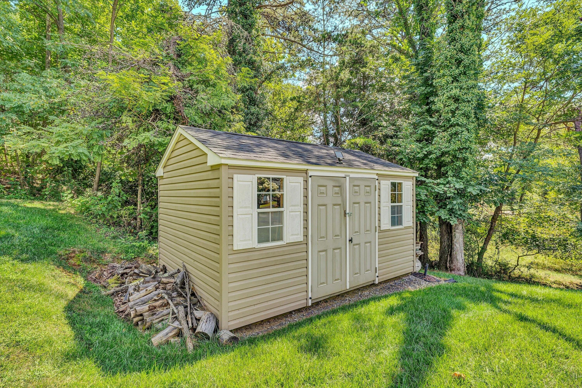 1062 N Mill RD - Photo 24