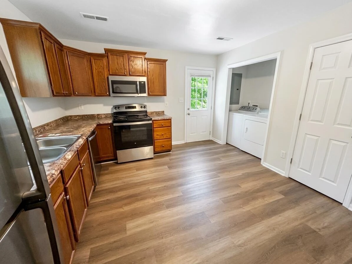 1344 Mabry AVE SE - Photo 21