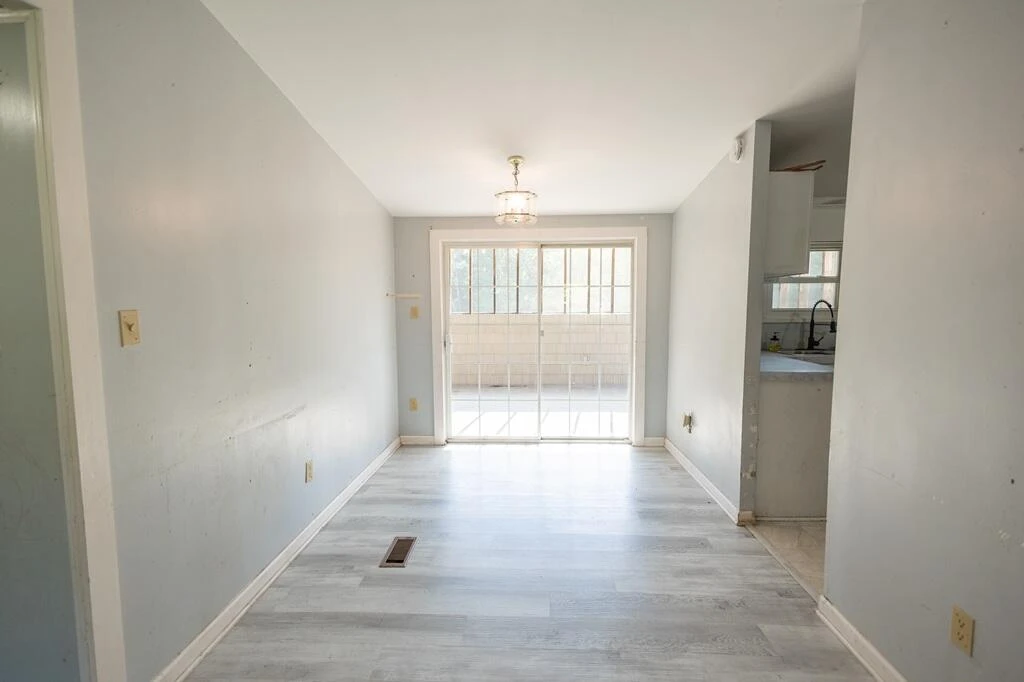 422 Axton RD - Photo 6