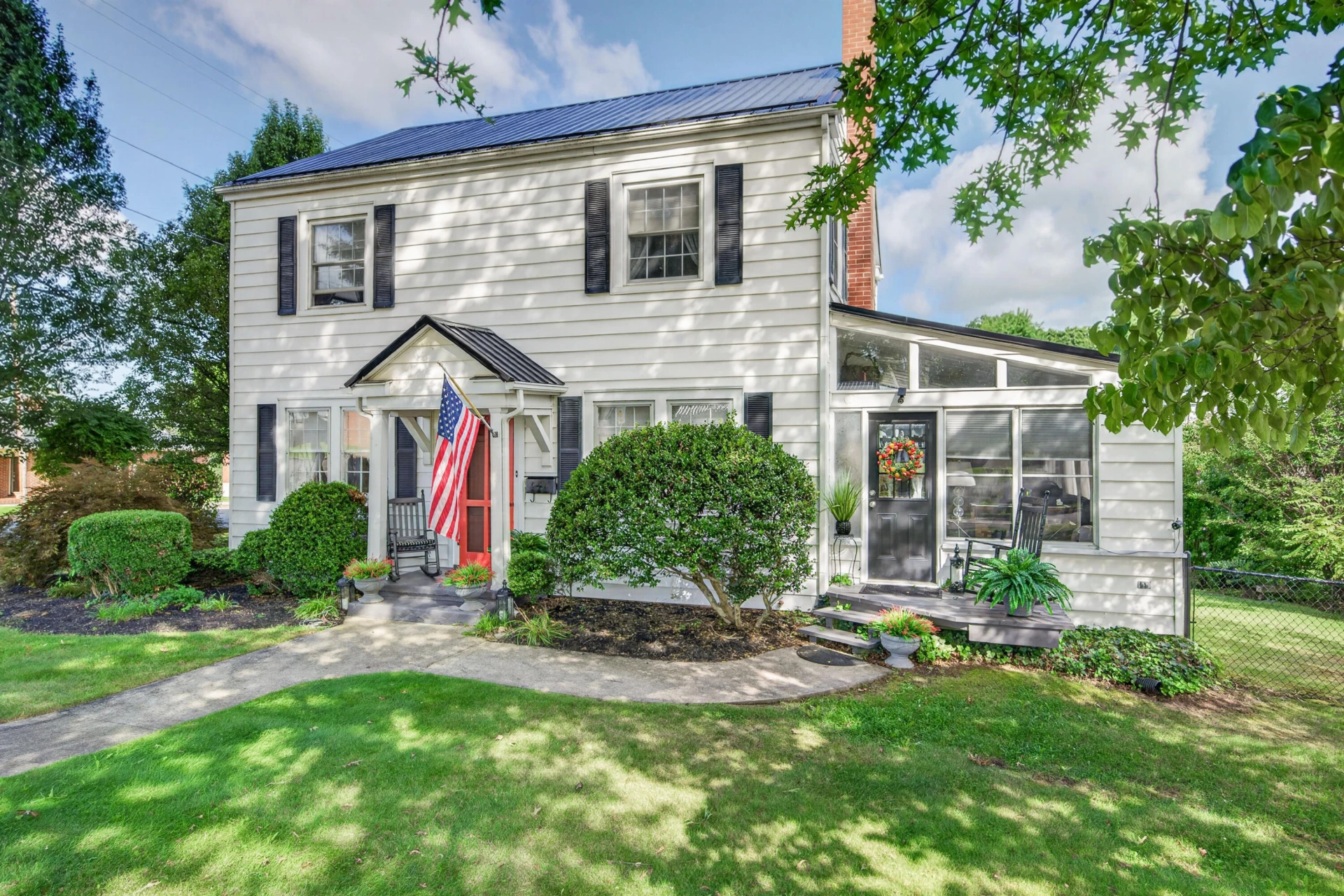 690 W Washington ST - Photo 8