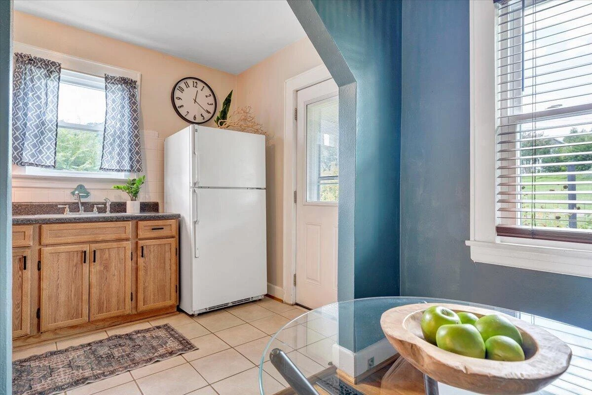 1431 Cedar ST SE - Photo 14