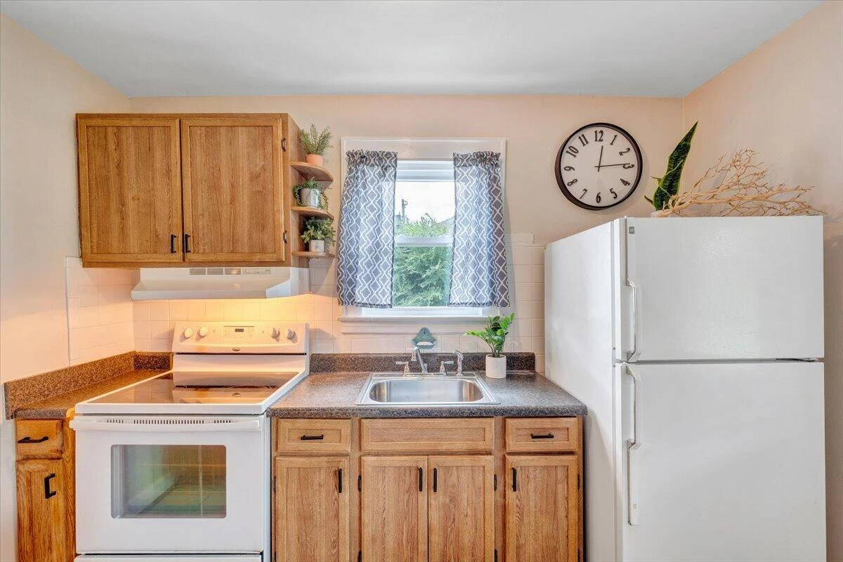 1431 Cedar ST SE - Photo 20