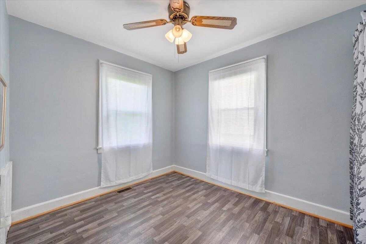 1431 Cedar ST SE - Photo 23
