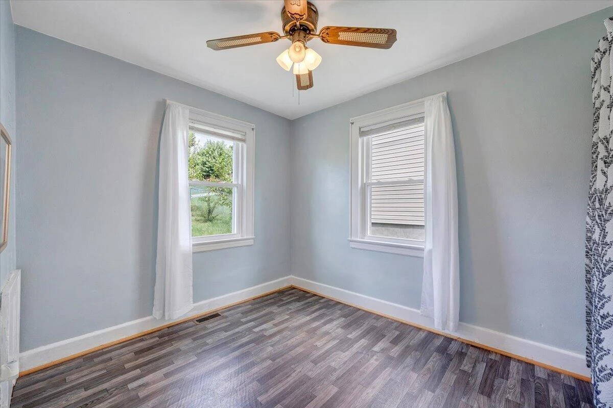 1431 Cedar ST SE - Photo 24