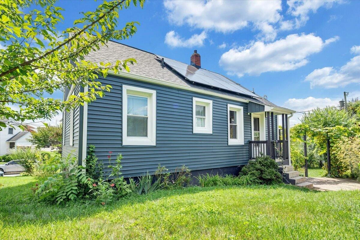 1431 Cedar ST SE - Photo 32