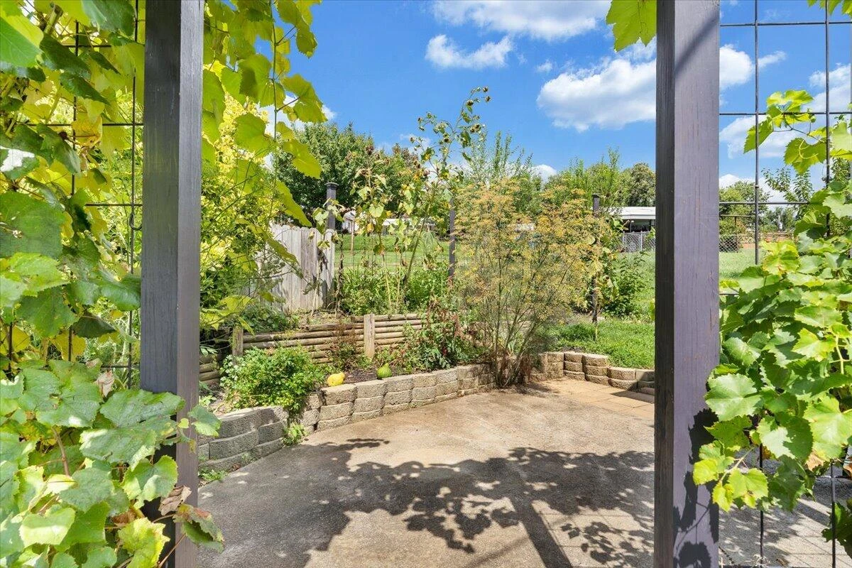 1431 Cedar ST SE - Photo 38