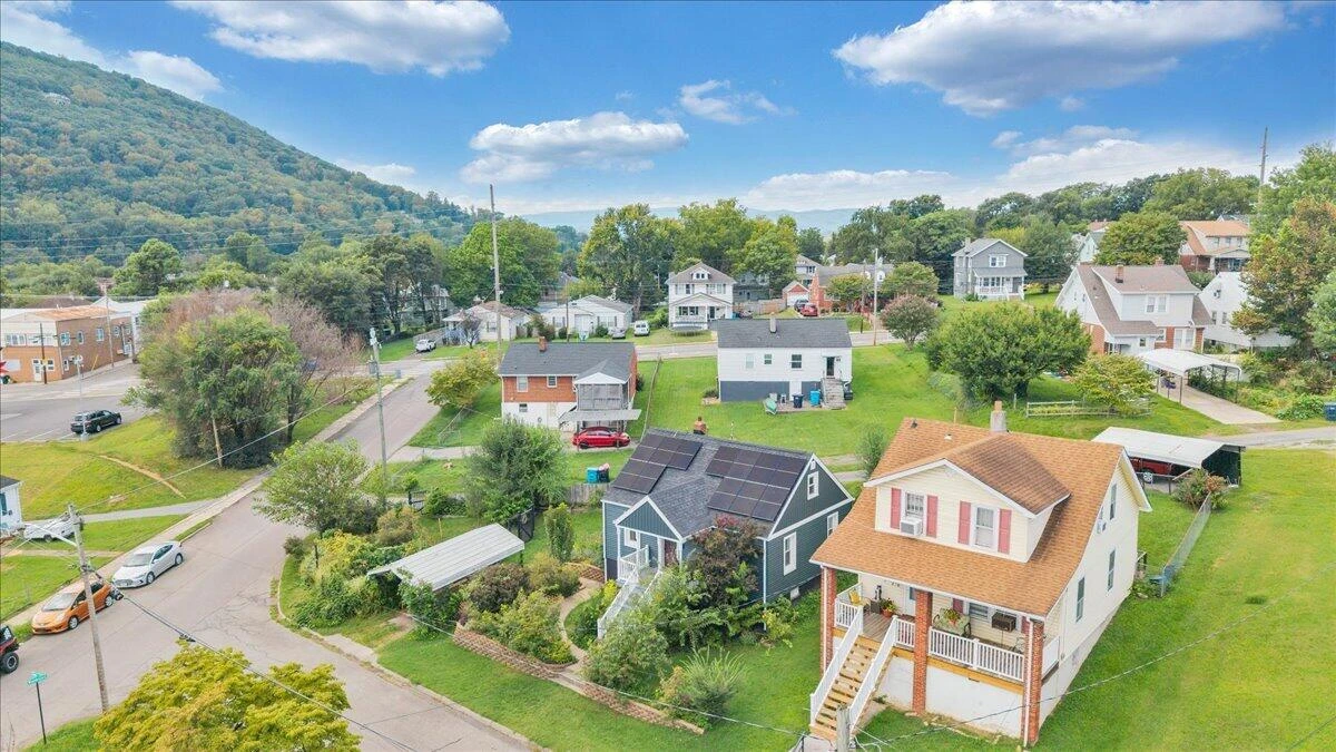 1431 Cedar ST SE - Photo 48