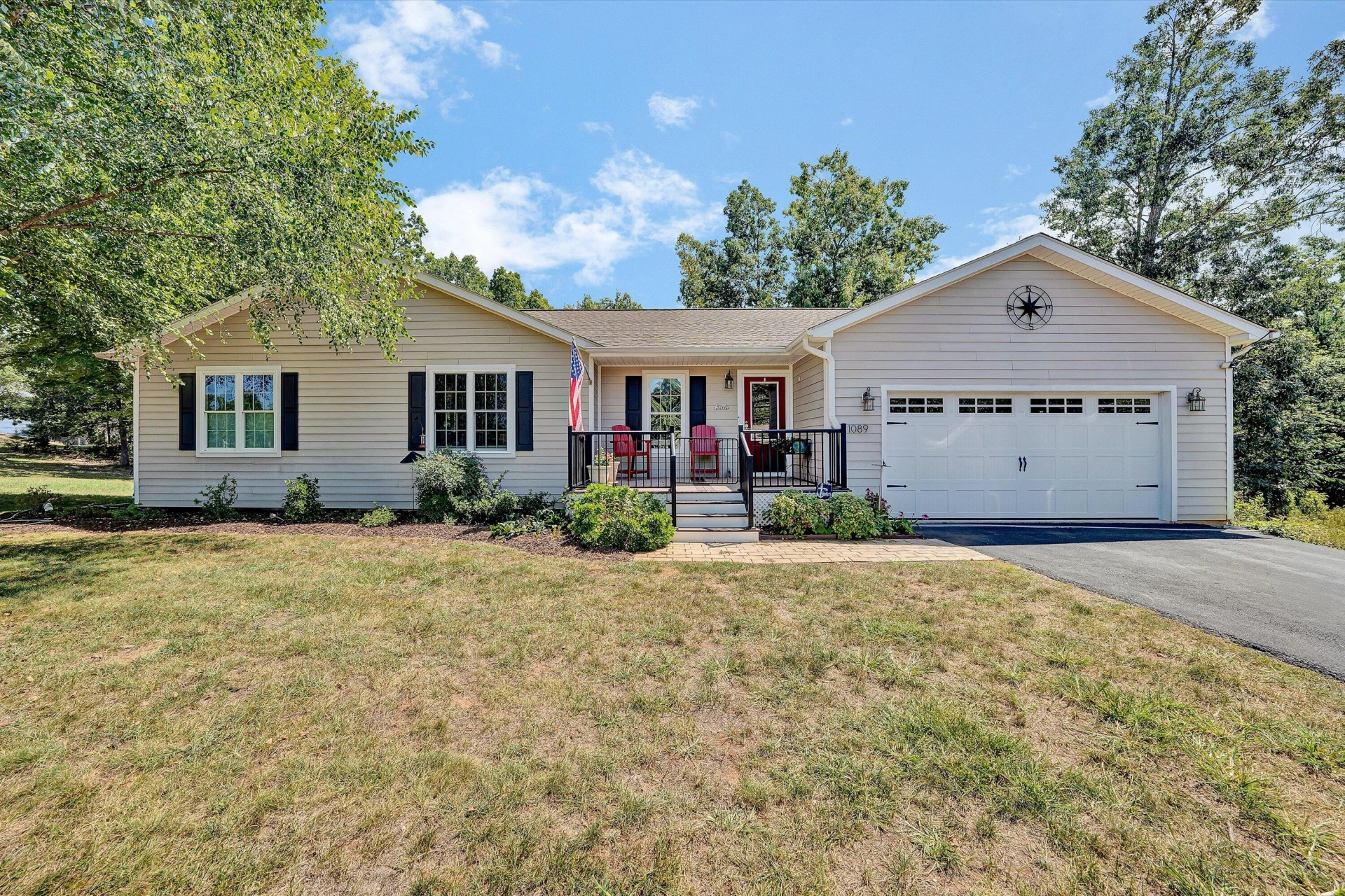 1089 Marie DR