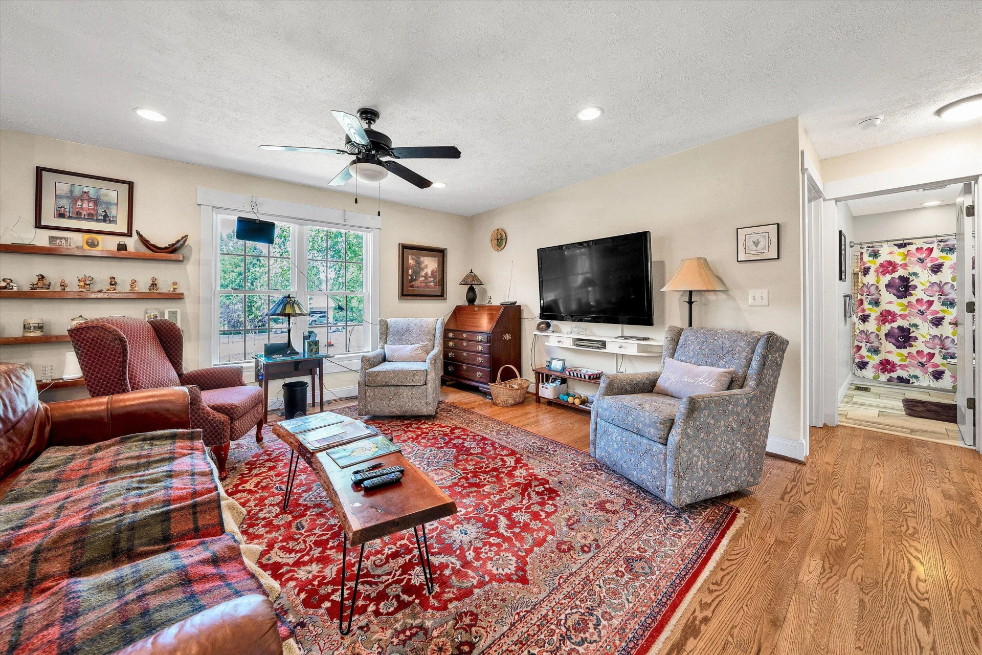 1089 Marie DR - Photo 7